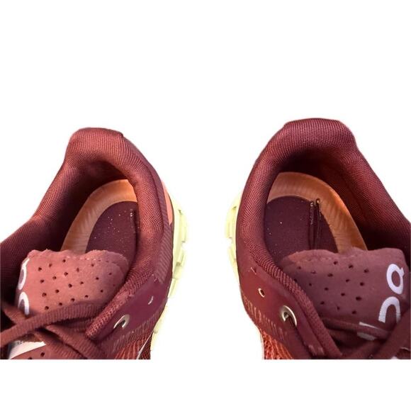 On Cloudflow Running Shoe Men size 10.5 - Picture 3 of 7